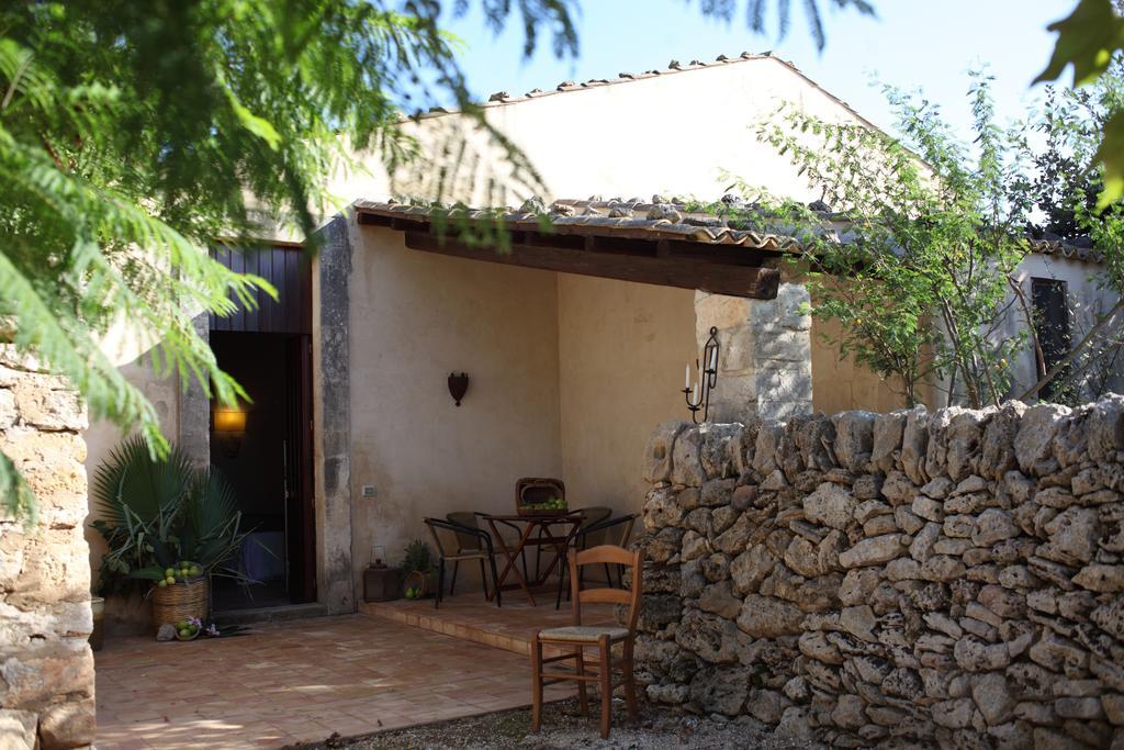 Pozzo Di Mazza Villa Сиракуза Екстериор снимка